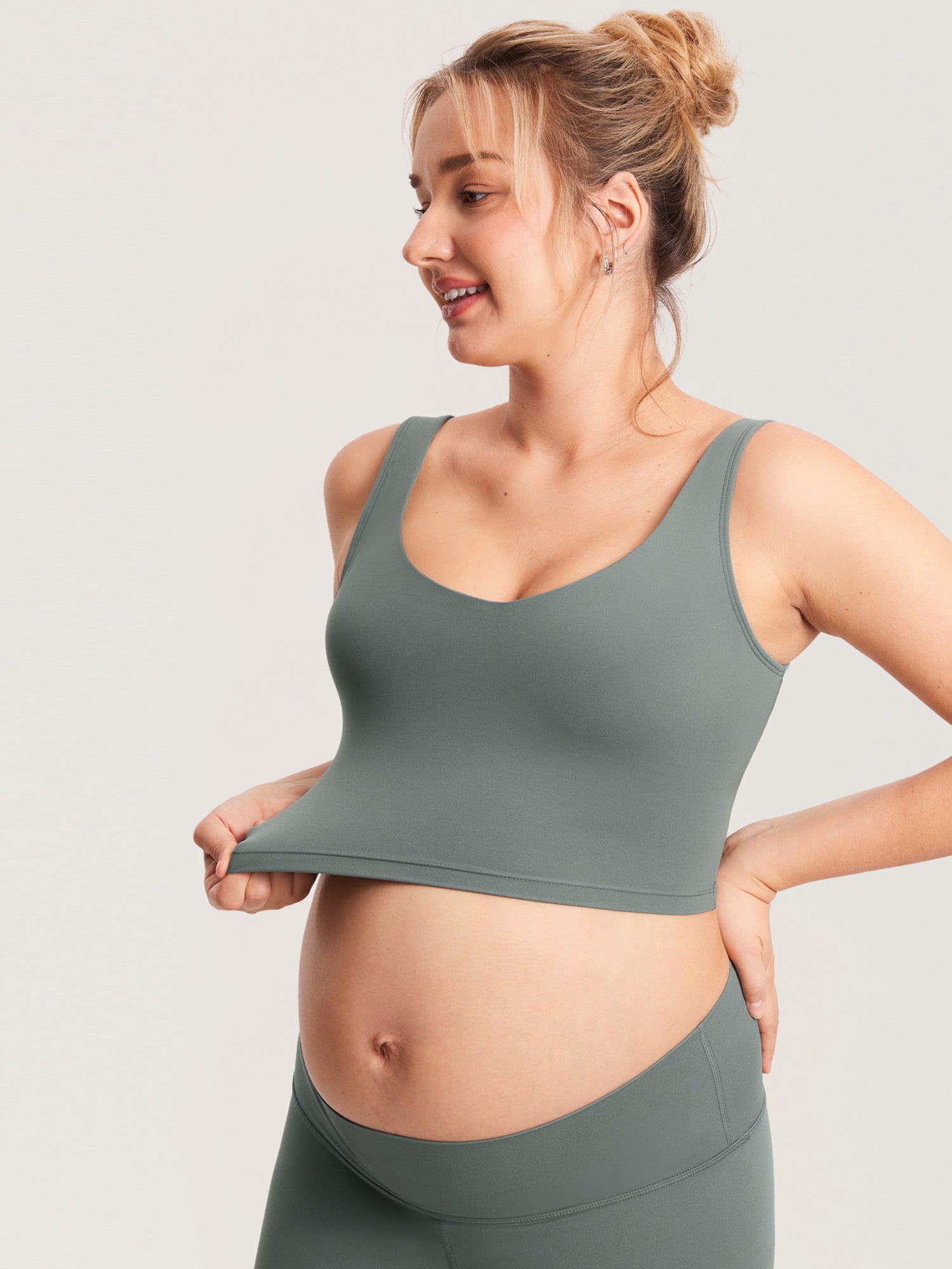 Natrelax® Nursing Crop Tank Top Grey Sage