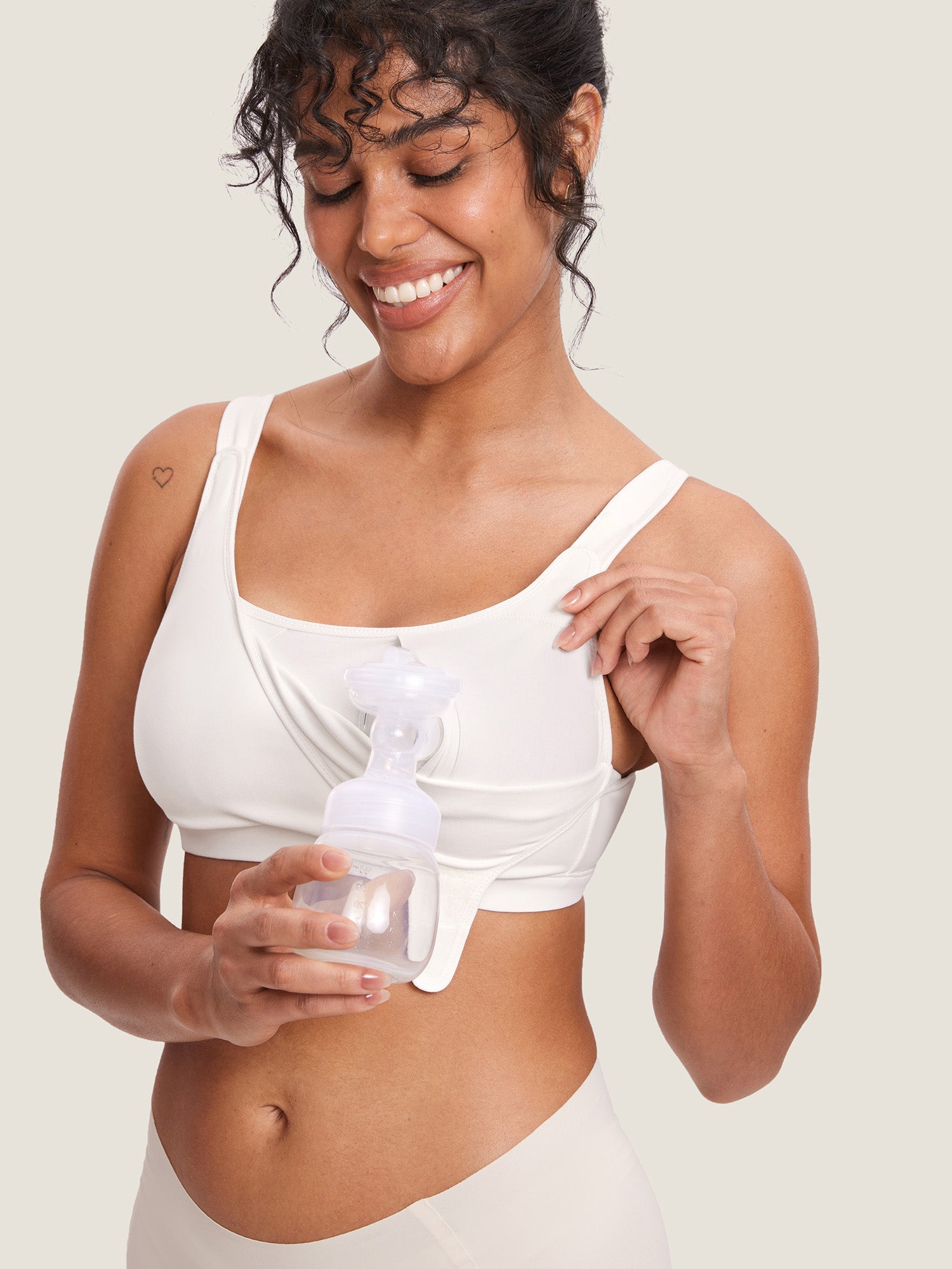 Natrelax® Velcro All-in-One Nursing & Pumping Bra Iceland White