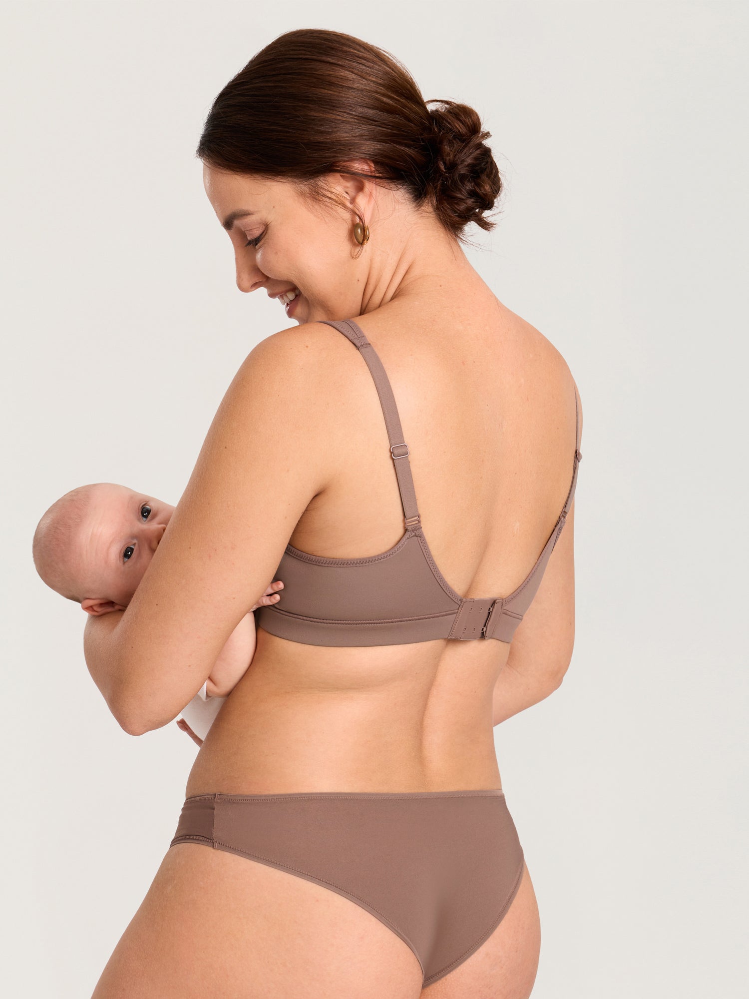 Natrelax® Velcro All-in-One Nursing & Pumping Bra Brown Purple