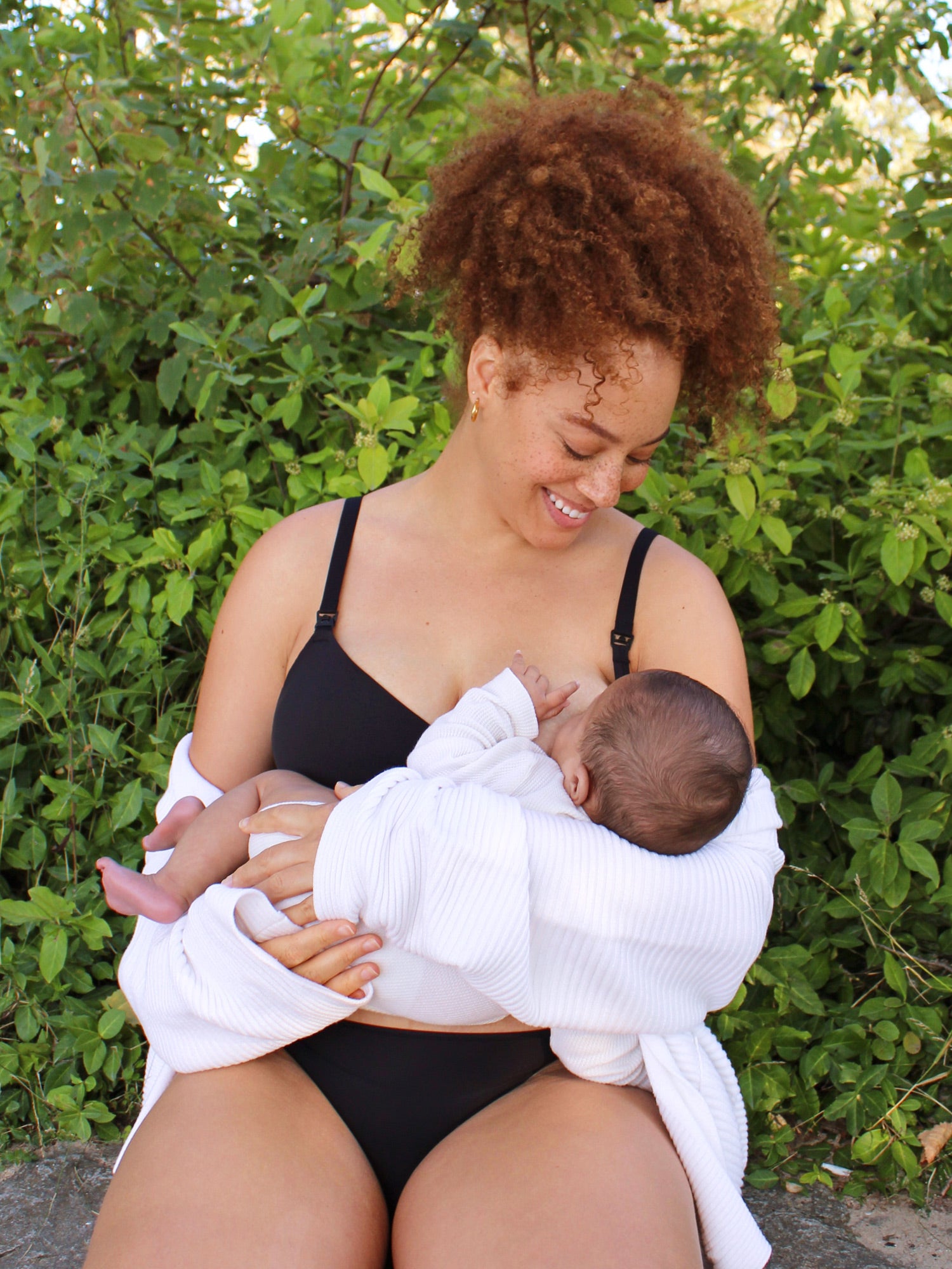 Inbarely® Plus Seamless Molded Nursing Bra Black