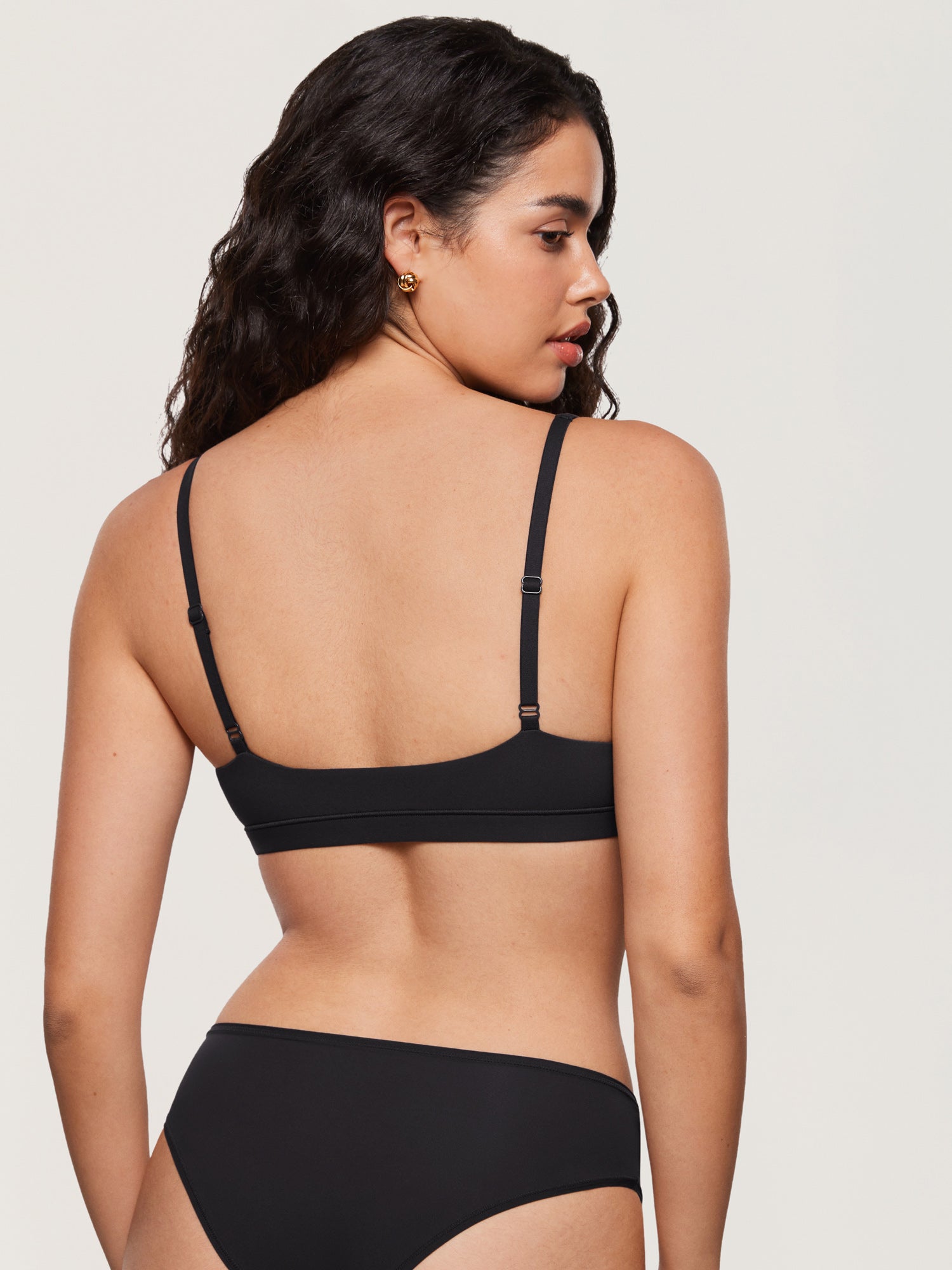 Inbarely® Soft Deep V Bralette Black