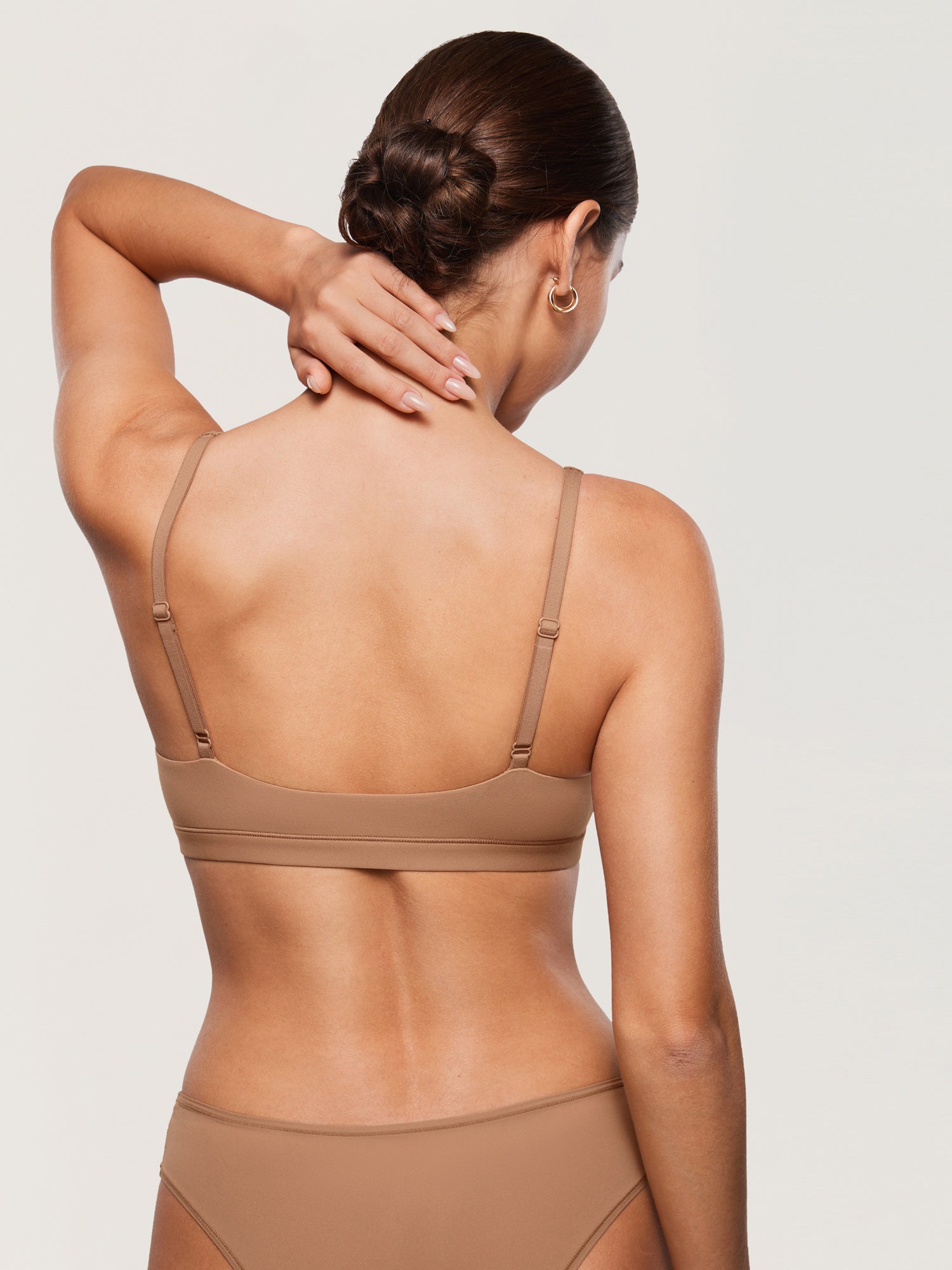 Inbarely® Soft Deep V Bralette Gravel Beige