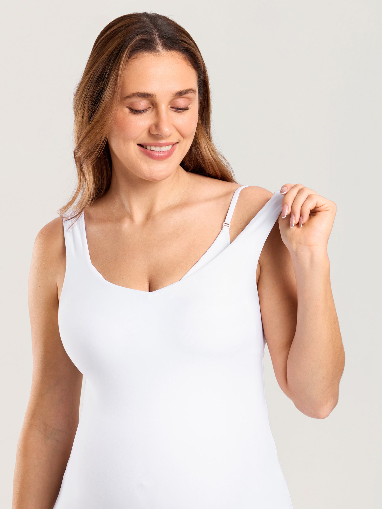 Natrelax® V Neck Nursing Tank Top White