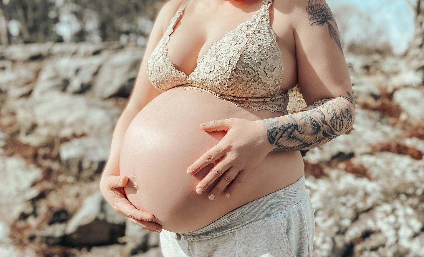 The ultimate list of maternity shoot ideas
