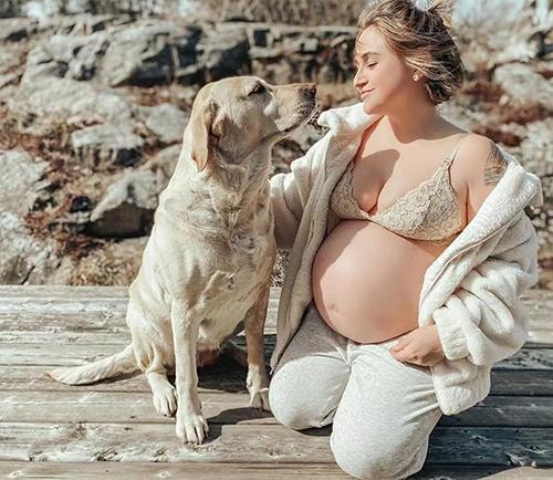 MOMS WE LOVE