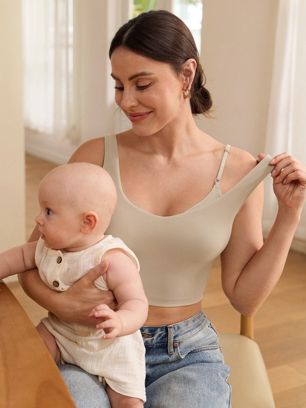 MOMANDA Women's Natrelax® Nursing Crop Tank Top - V Neck Mojave Tan @model_info:MOMBJ1