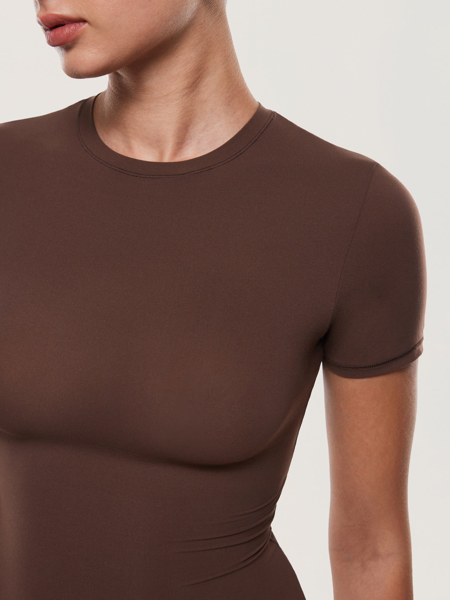 Inbarely® Soft Basic Short Sleeve Tees Hazelnut