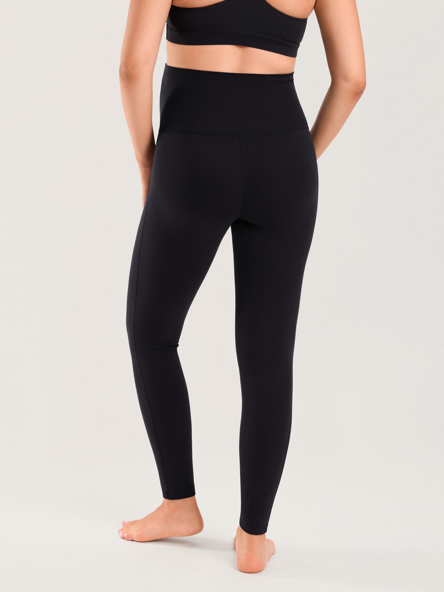 Natrelax® Seamless-Front Maternity Leggings 25" Black
