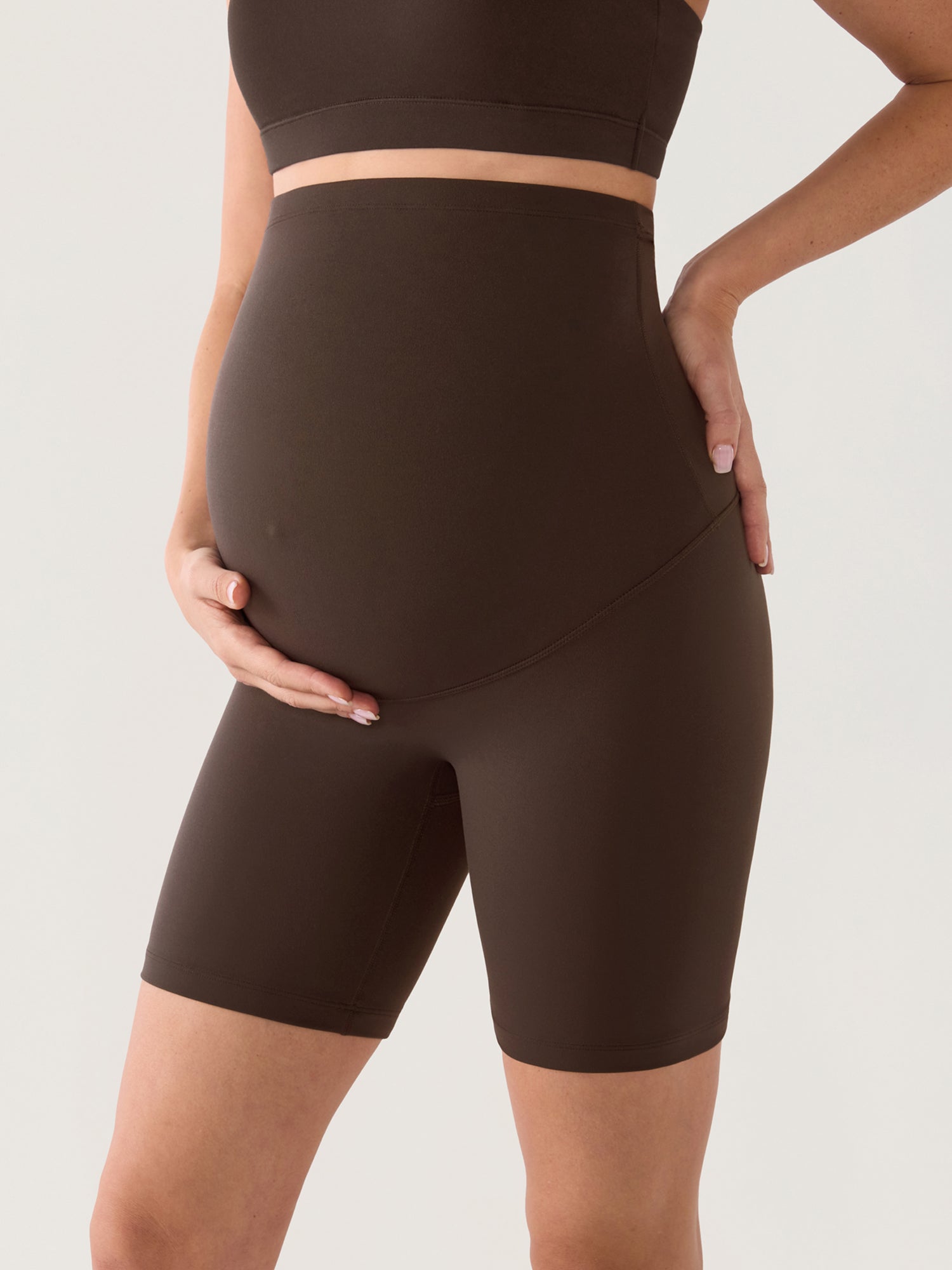 Natrelax® No Front Seam Maternity Shorts 6" Clay Brown